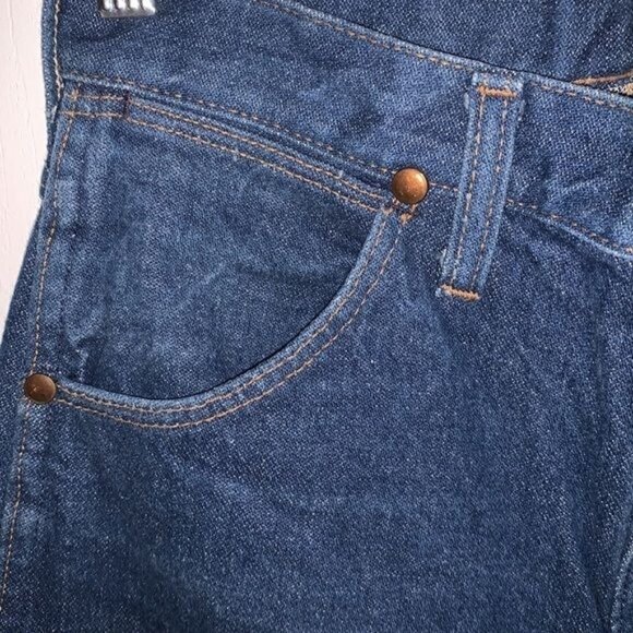 Wrangler Women's Classic Fit High-Waisted Blue Denim Jeans 13MWZG Size 7 X 32 - Picture 5 of 16